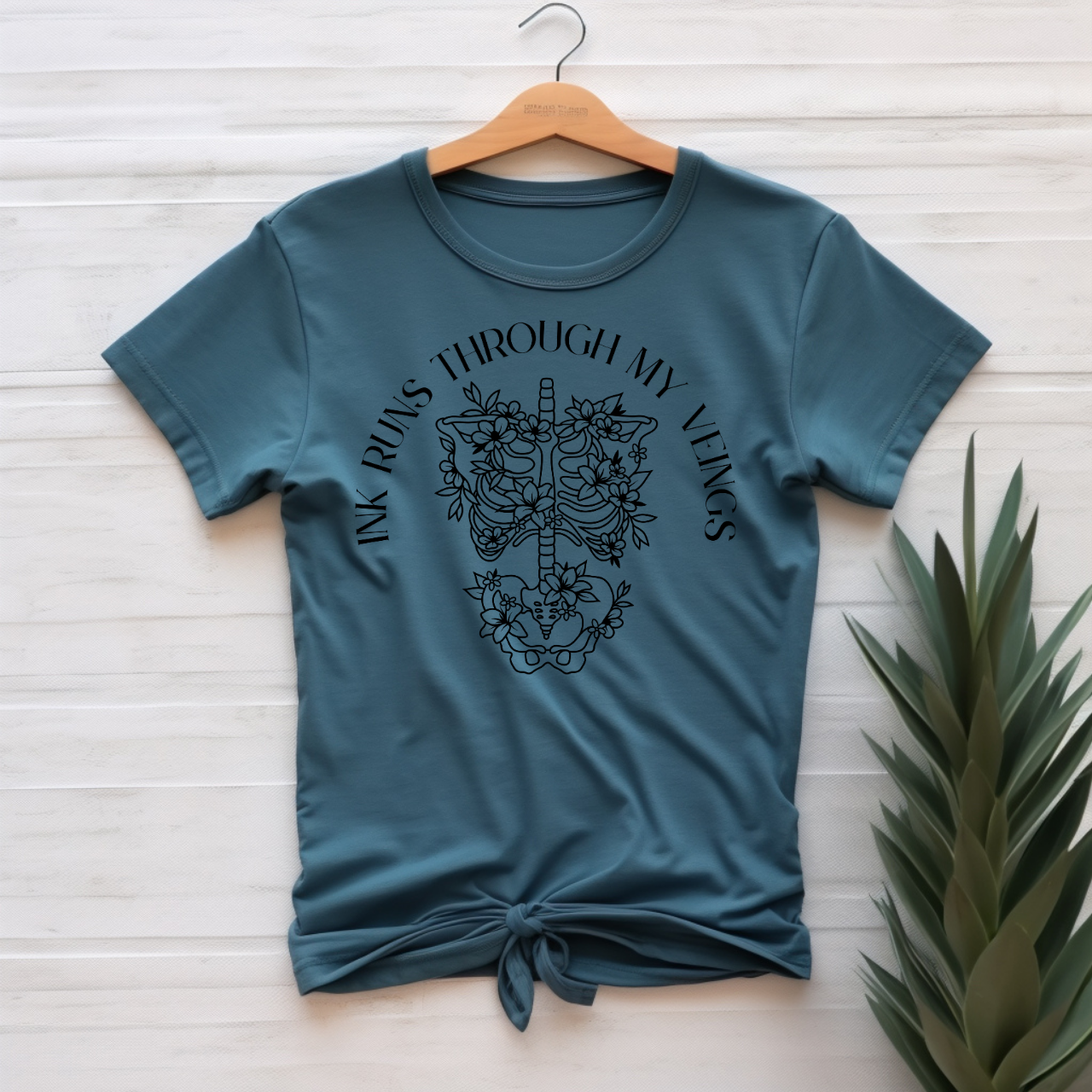 "Ink runs through my veins" T-shirt