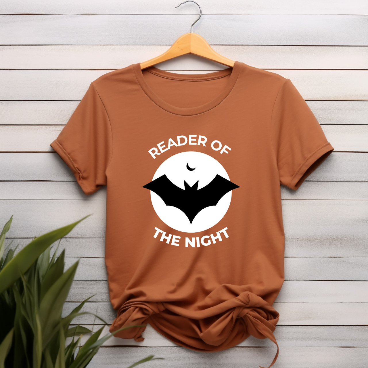 "Reader Of The Night" T-shirt