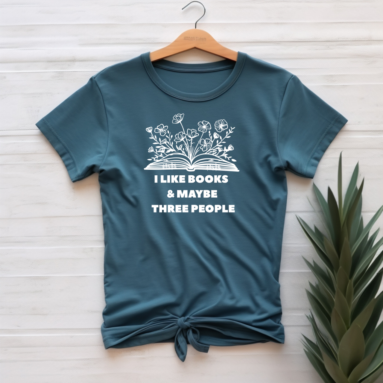"I like books" T-shirt