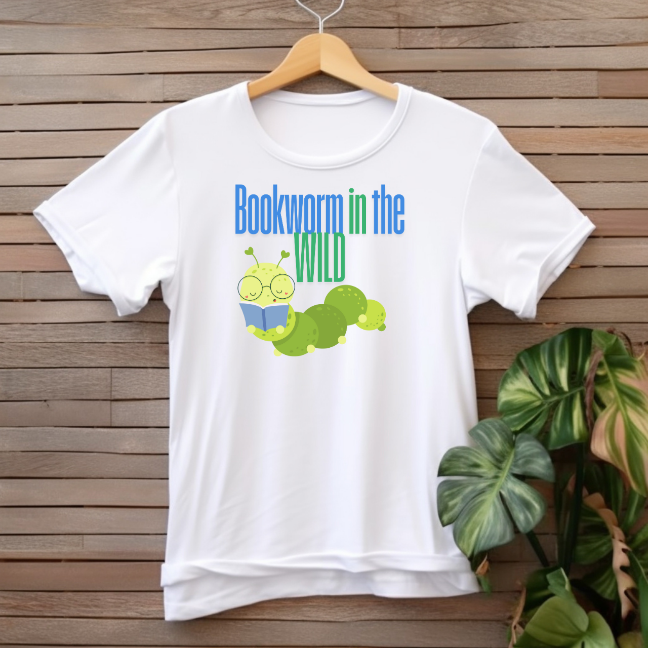 "Bookworm in the wild" T-shirt