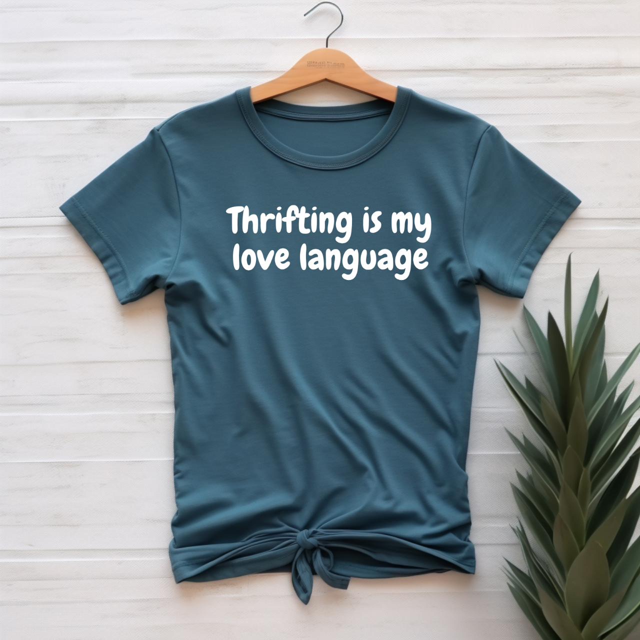 "Thrifting is my love language" T-shirt
